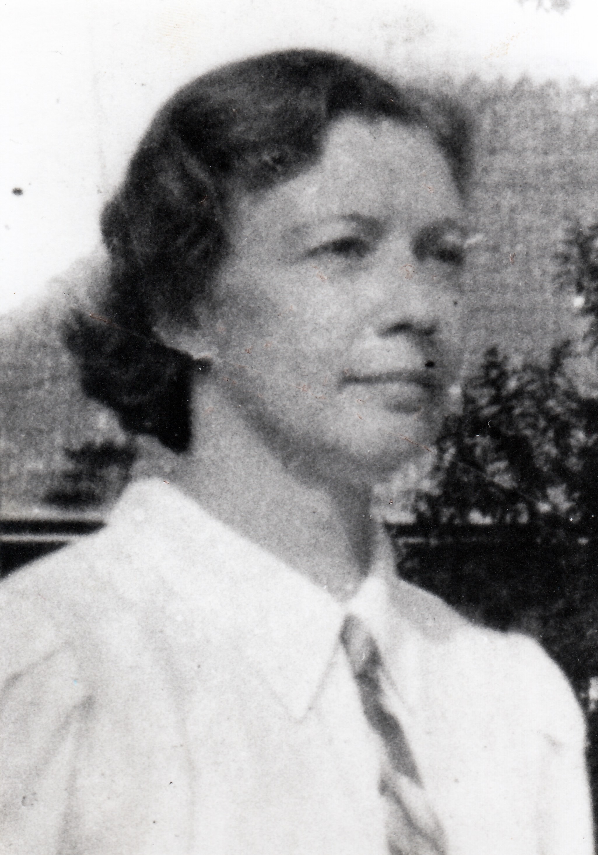 1942-02-08 Hermien Albertha la Bastide van Duijnen Montijn neemt afscheid van haar zoon Hans la Bastide die soldaat was.
