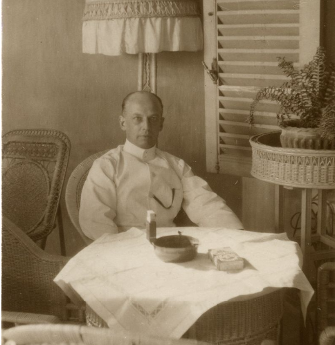 Marius in 1933
