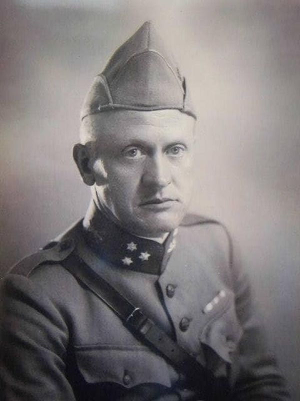 Portretfoto H.O. van Rijswijk