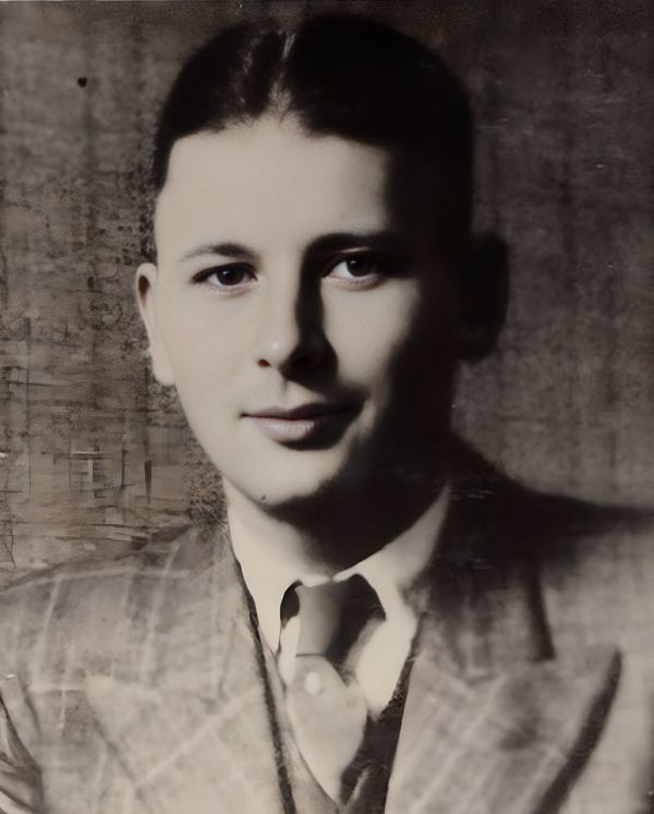 Portretfoto H.H. Tobben verbeterd, bron Nationaal Archief