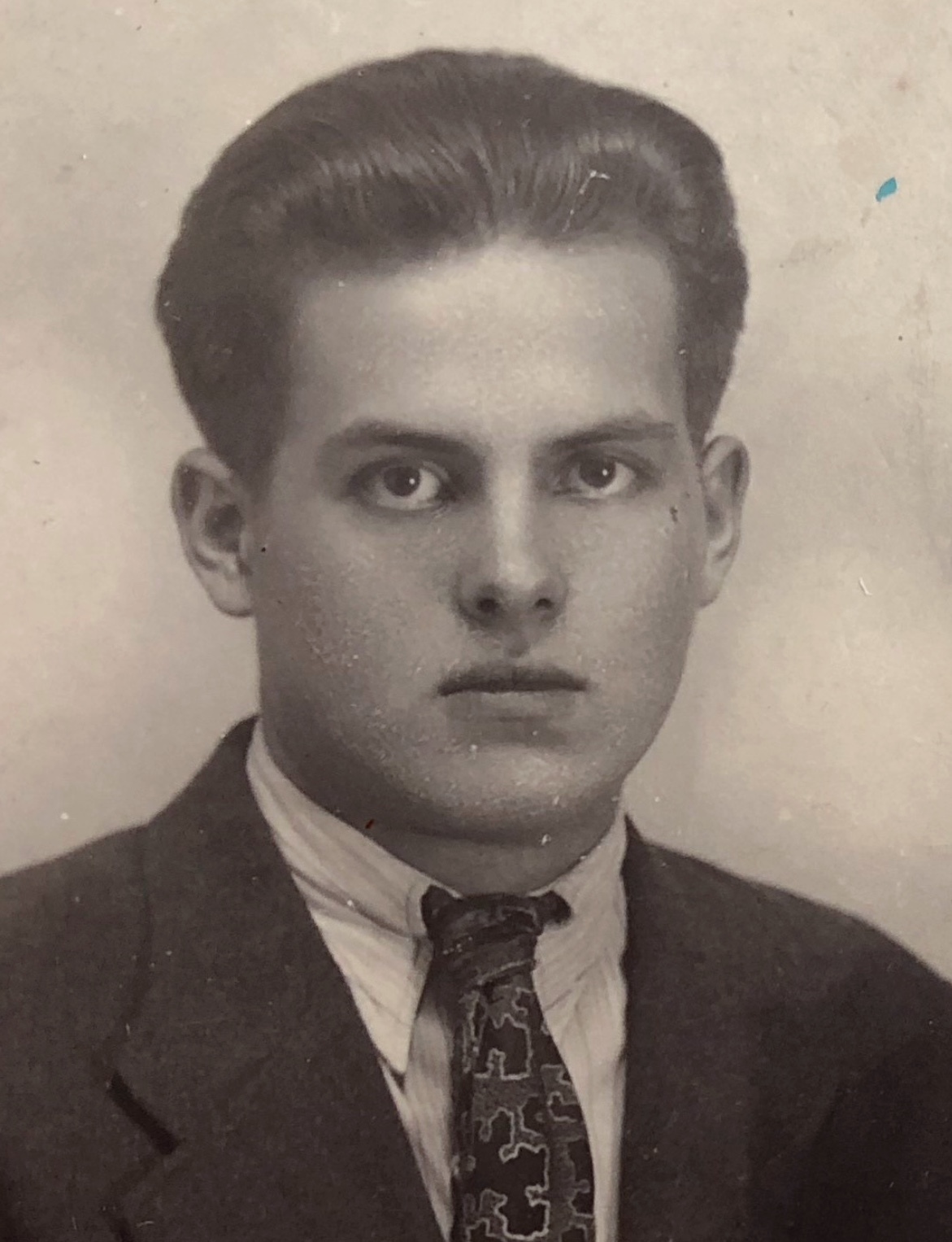 Portretfoto J.H. (Henny) Alderlieste, foto familie