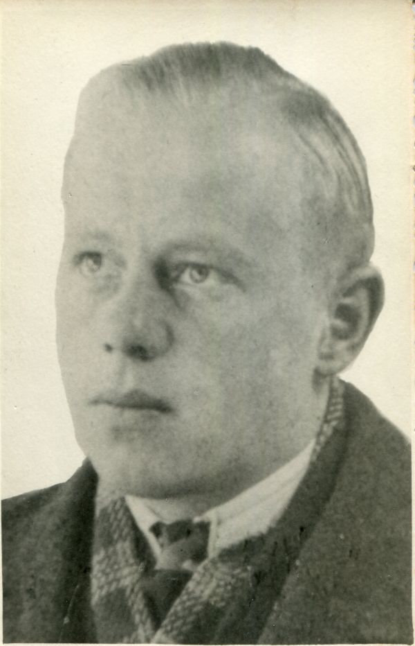 Portretfoto M. van den Born, foto familie