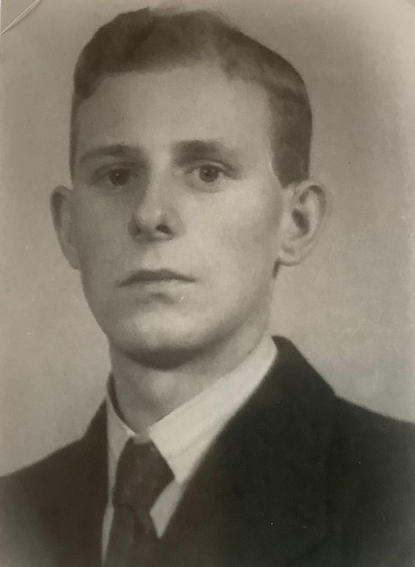 Portretfoto I. van Gelderen 1922-1944, foto familie