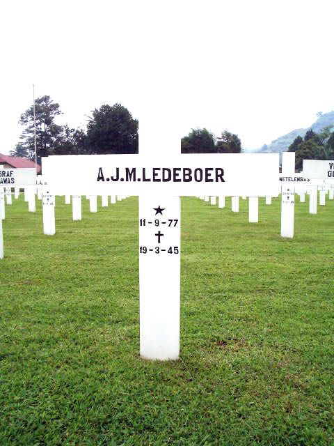 ledeboer.a.j.m.2005.jpg