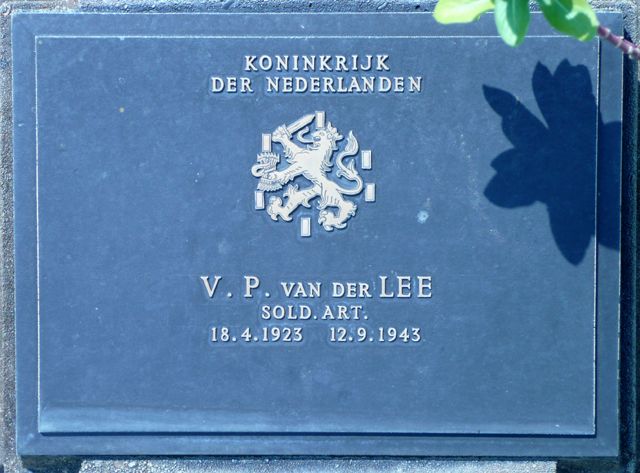Lee.V.P.van.der.2008.jpg