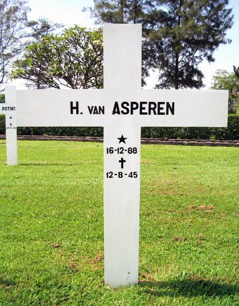 asperen v h.2004.jpg