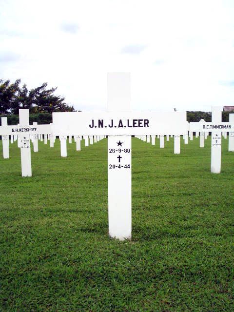 leer.j.w.j.a.2005.jpg