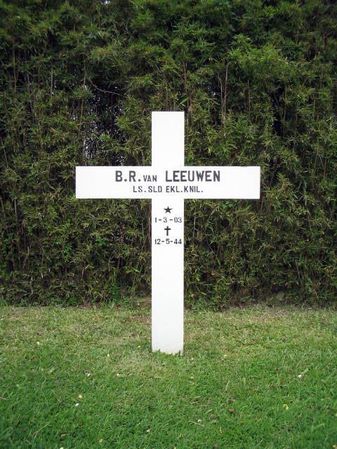 leeuwen.van.b.r.2005.jpg