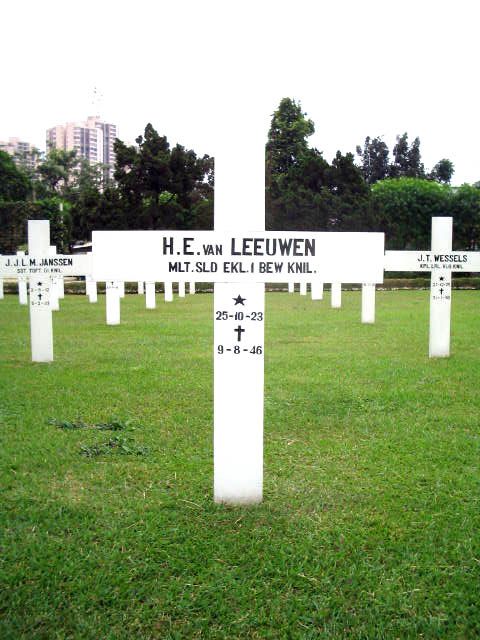 leeuwen.van.h.e.2005.jpg