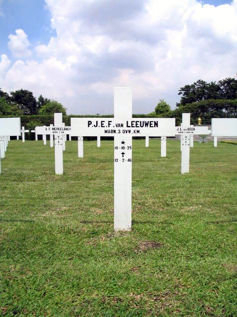 leeuwen.van.p.j.e.f.2005.jpg