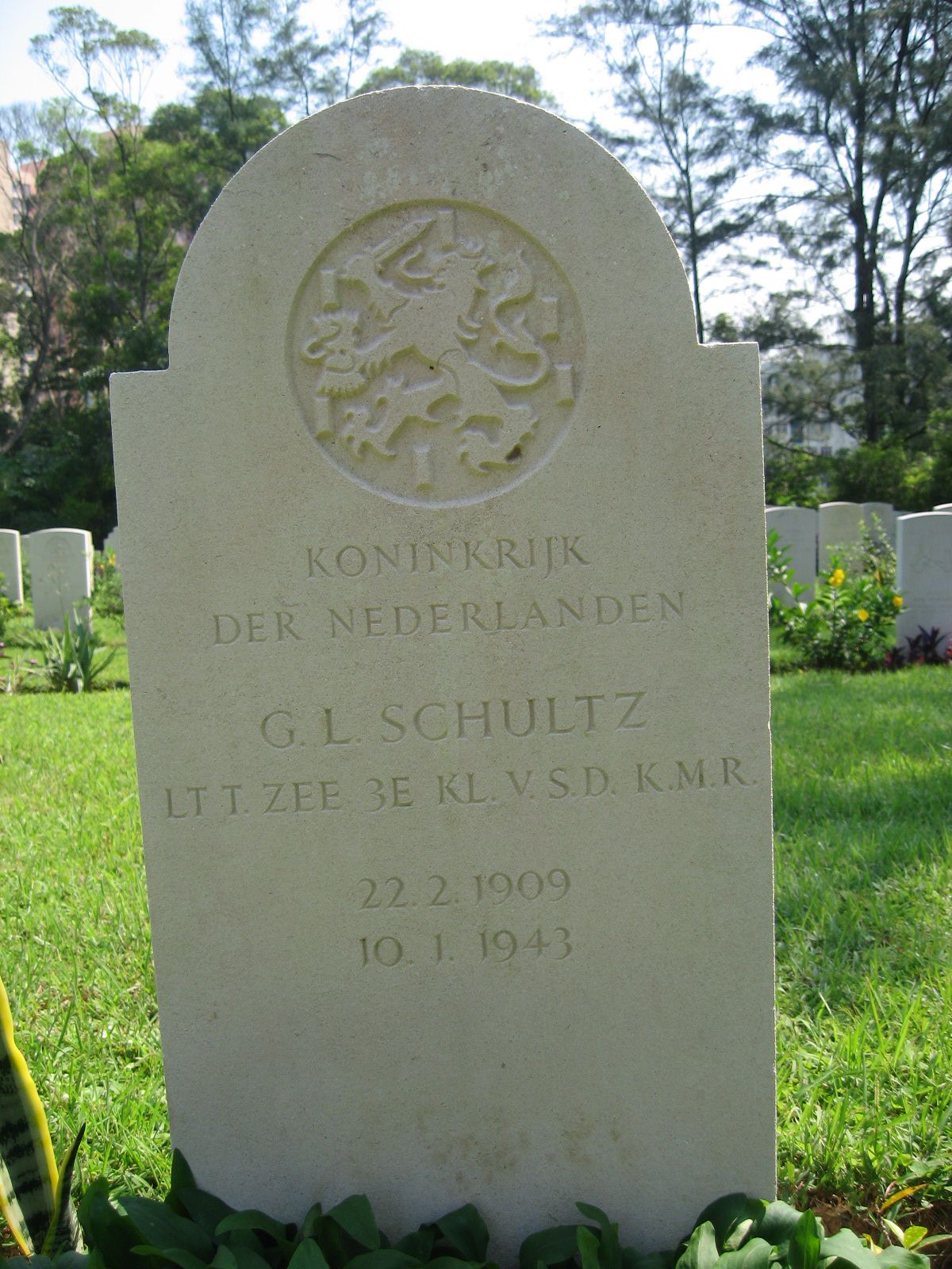 schultz.g.l.2008.jpg