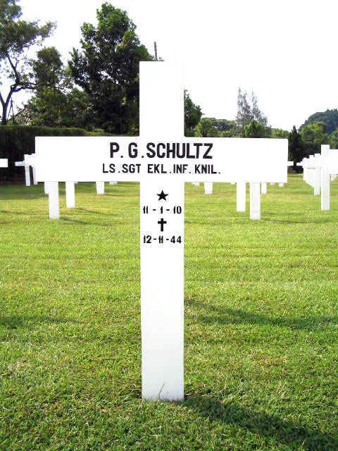 schultz.p.g.2004.jpg.JPG