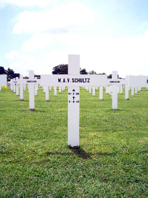 schultz.w.a.v.2005.jpg