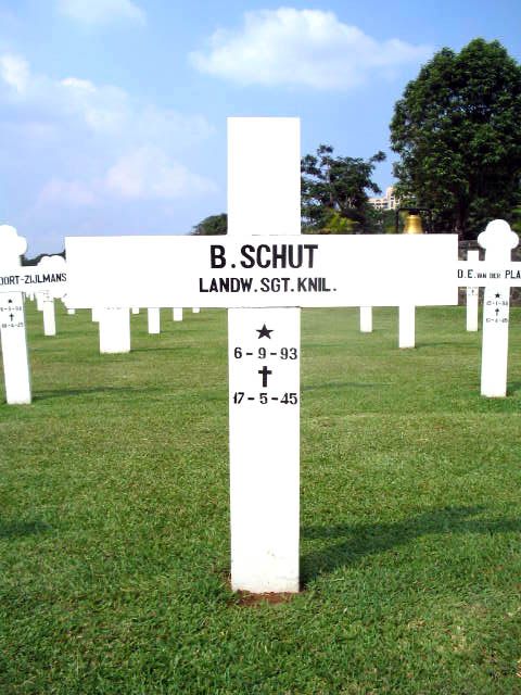 schut.b.2005.jpg