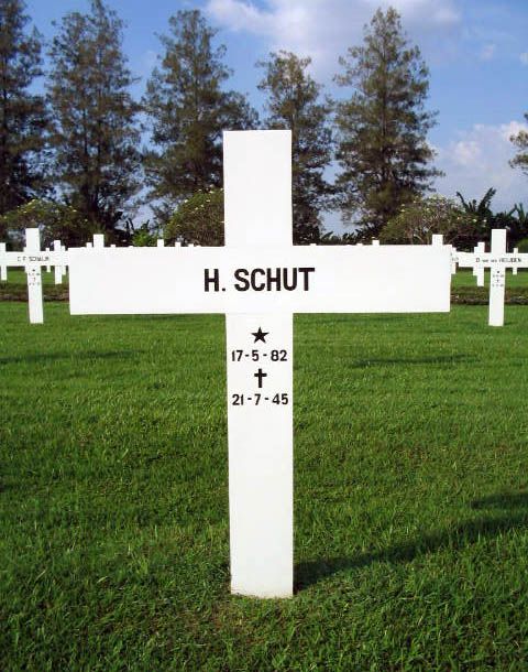 schut h.2004.jpg