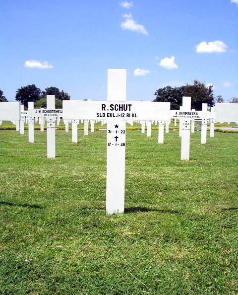 schut.r.2005.jpg