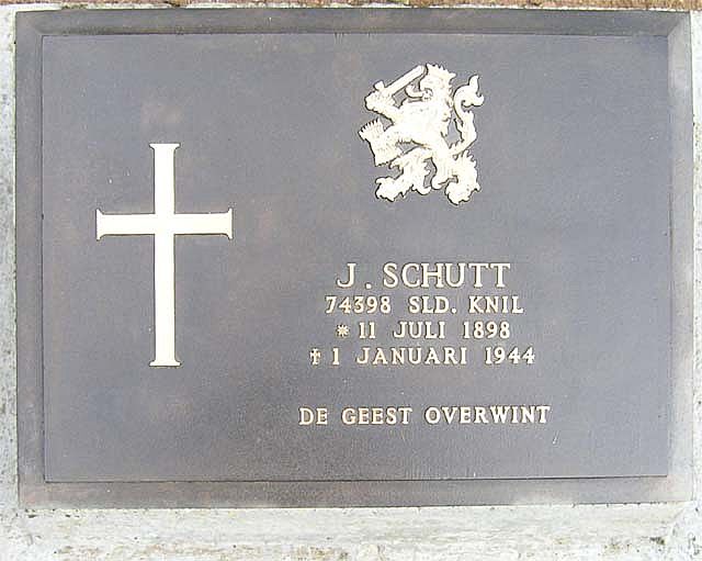 Schutt.J.2007.jpg