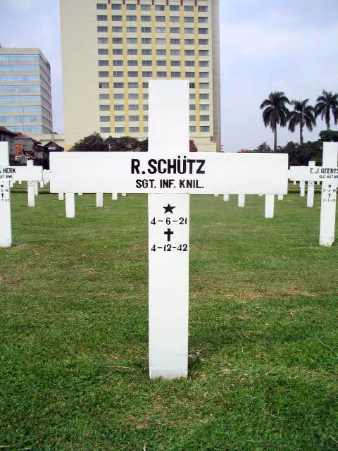 schultz.r.2005.jpg