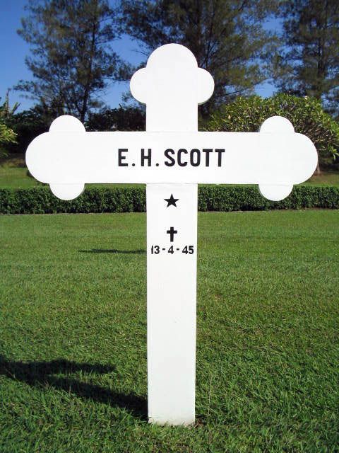 scott.e.h.2004.jpg