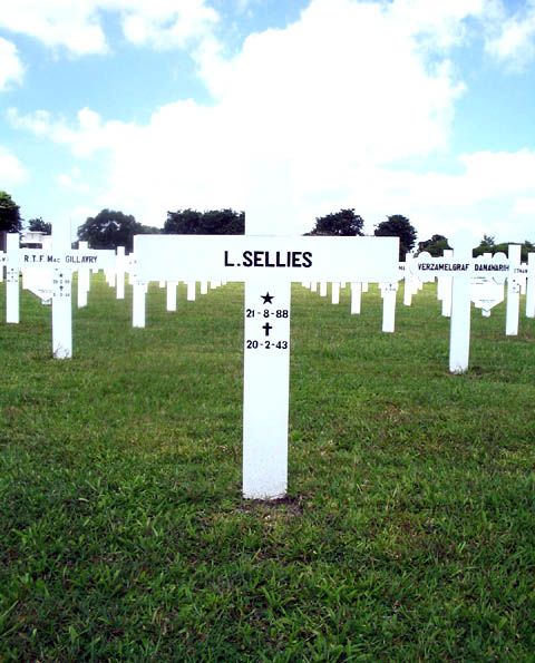 sellies.l.2005.jpg