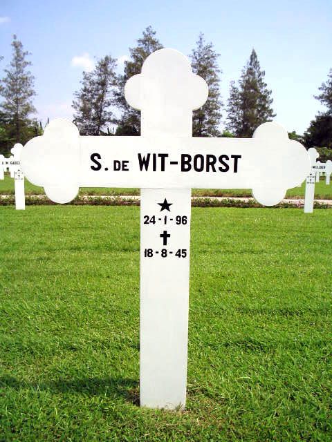 wit borst de.s.2004.jpg