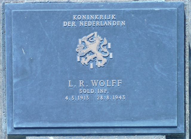 Wolff.L.R.2008.jpg