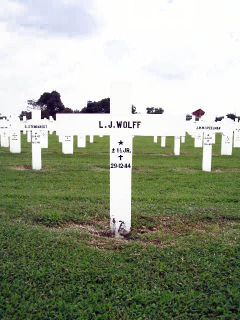 wolff.l.j.2005.jpg