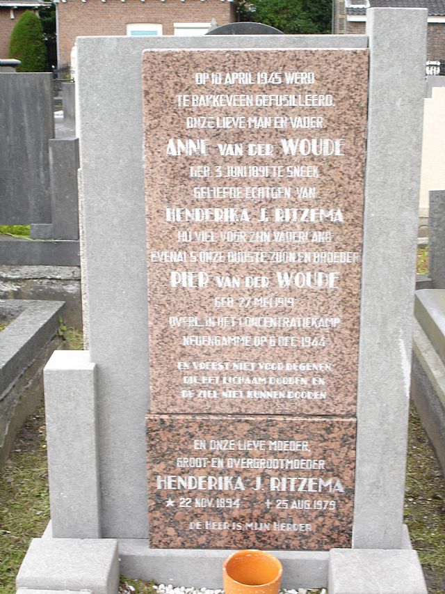 Woude vanderA. 2005.JPG