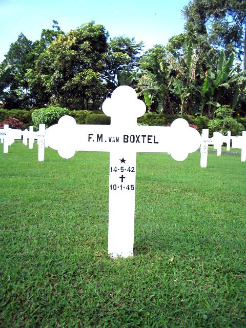 boxtel.van.f.m.2005.jpg