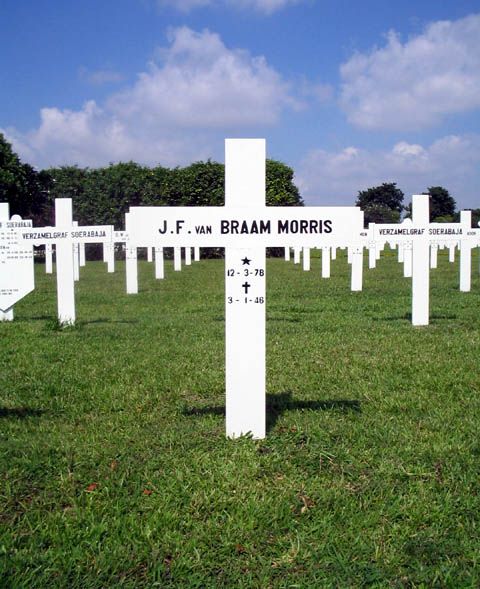 braam morris.van j.f.2005.jpg