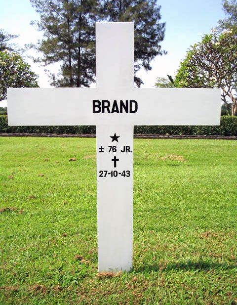 brand.2004.jpg