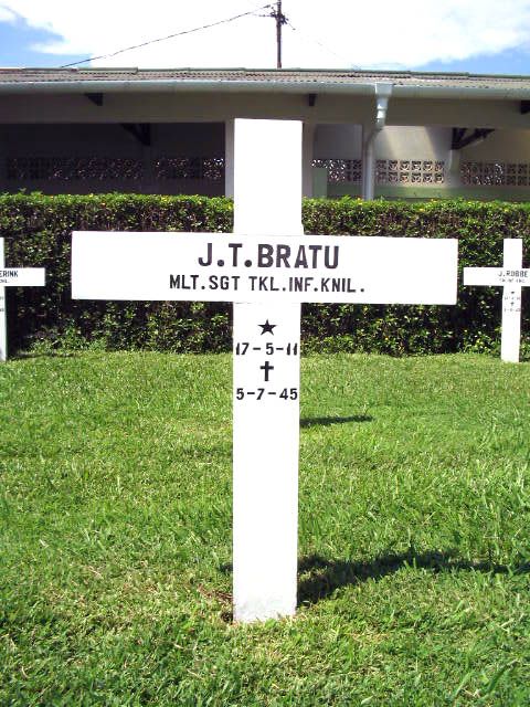 bratu.j.t.2005.jpg