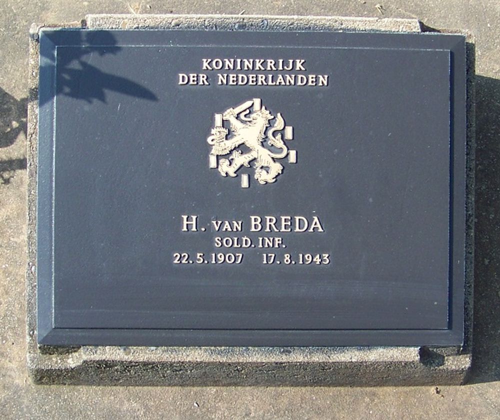 Breda H van.jpg
