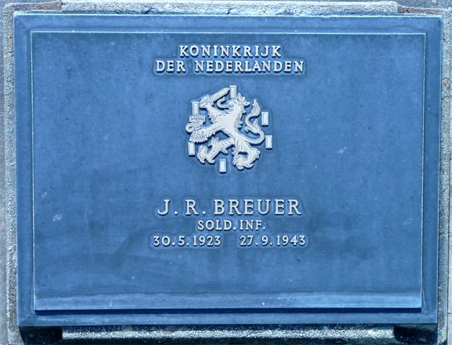 Breuer.J.R.2008.jpg