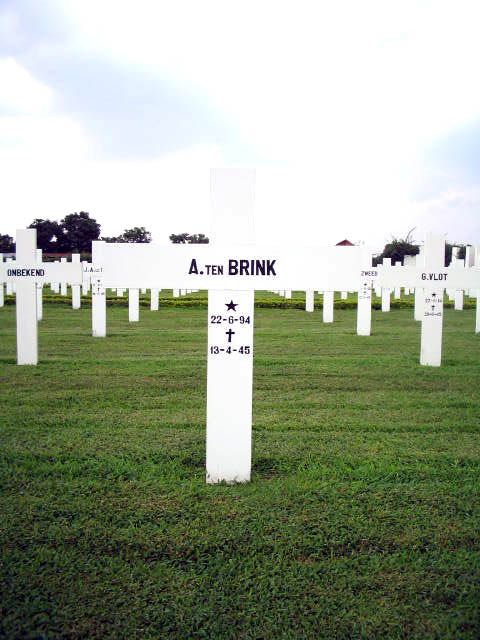 brink.ten.a.2005.jpg