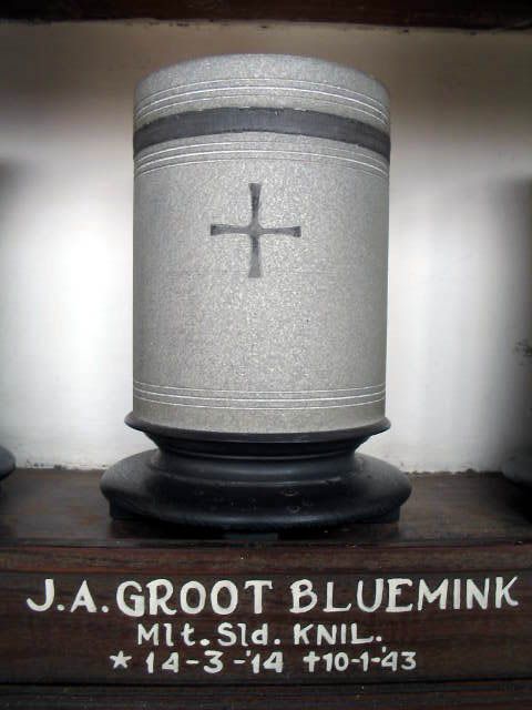 groot bluemink.j.a.2005.jpg