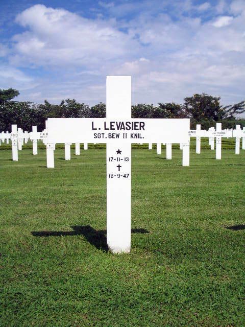levasier.l.2005.jpg