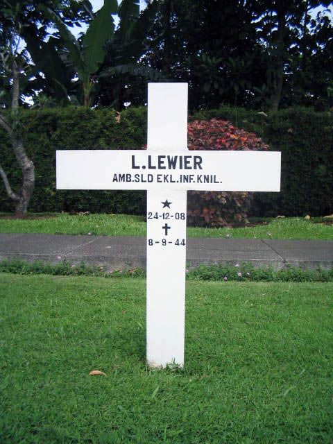 lewier.l.2005.jpg