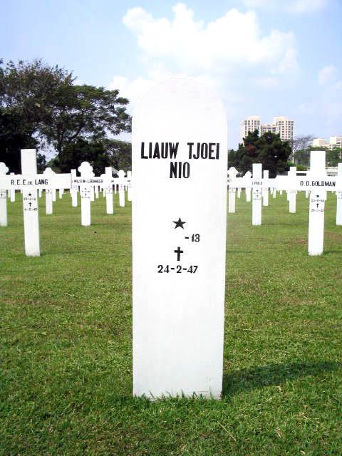 liauw tjoe nio.2005.jpg