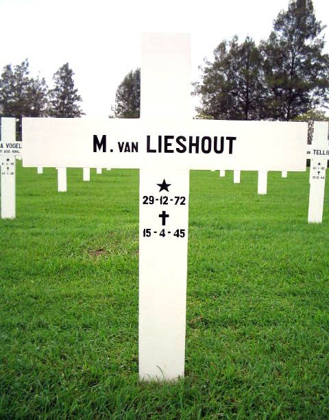 lieshout v.m.2004.jpg