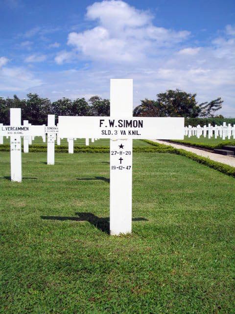 simon.f.w.2005(1).jpg