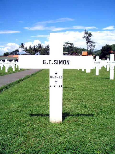 simon.g.t.2005.jpg