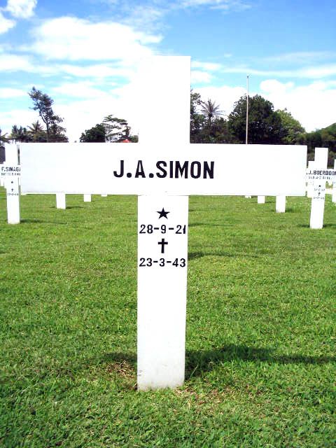 simon.j.a.2005.jpg