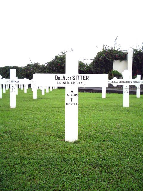 sitter.de.a.2005.jpg