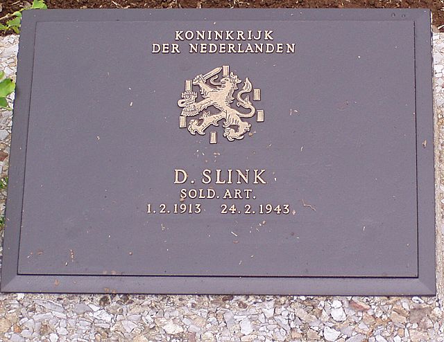 slink.d.2006.jpg