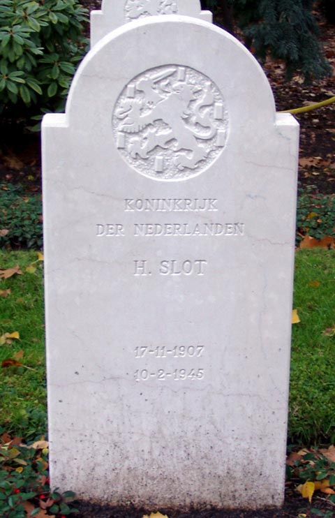 Slot H.jpg