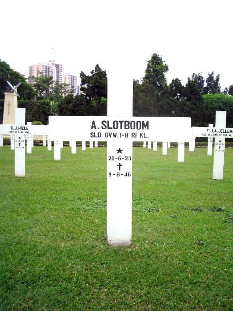 slotboom.a.2005.jpg