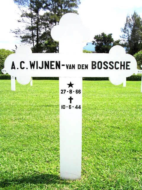 wijnen bossche.v.den.a.c.2004.JPG