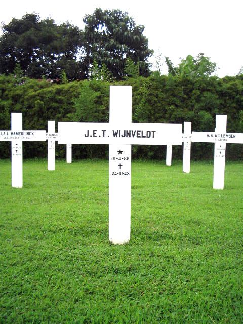 wijnveldt.j.e.t.2005.jpg