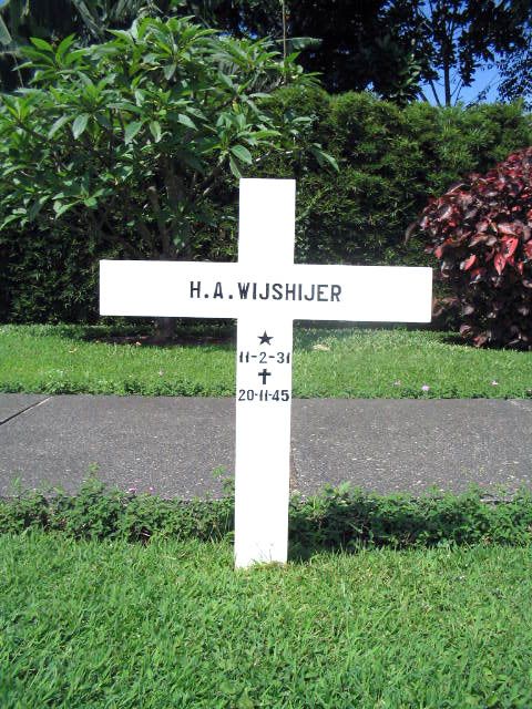 wijshijer.h.a.2005.jpg